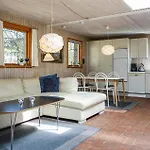 Dom wakacyjny 2 Bedroom Gorgeous In Hasle