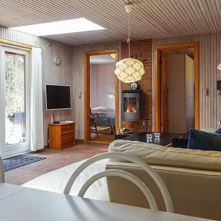Feriehus 2 Bedroom Gorgeous In Hasle