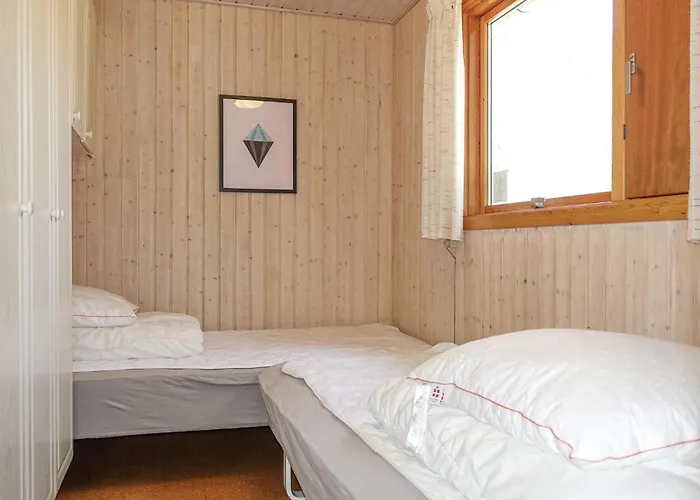2 Bedroom Gorgeous In Hasle