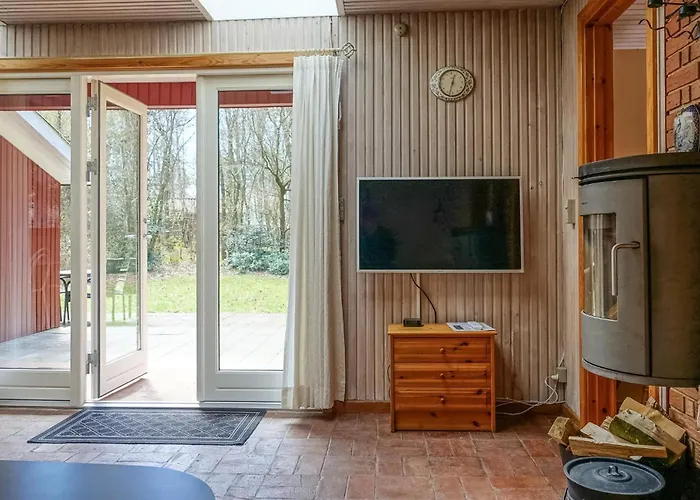 Feriehus 2 Bedroom Gorgeous In Hasle