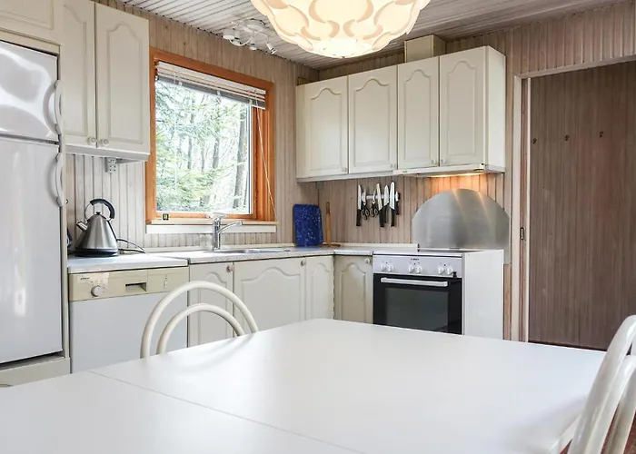 2 Bedroom Gorgeous In Feriehus