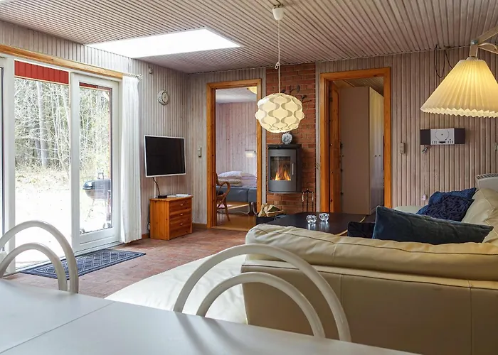 Feriehus 2 Bedroom Gorgeous In Hasle